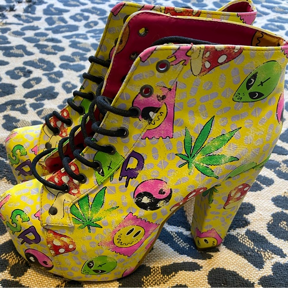 Rare Iron Fist Get F LSD Booties - Picture 2 of 7